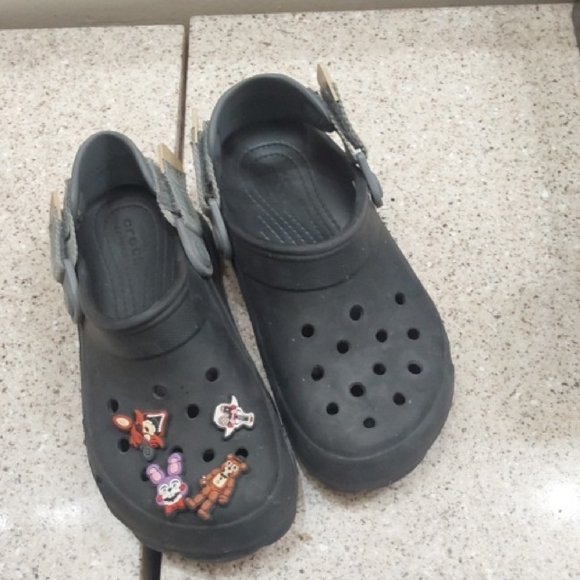 CROCS Kids Black Sandals with Colorful Charms - Picture 3 of 6